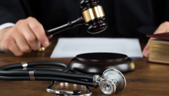 Когда нужен медицинский юрист?